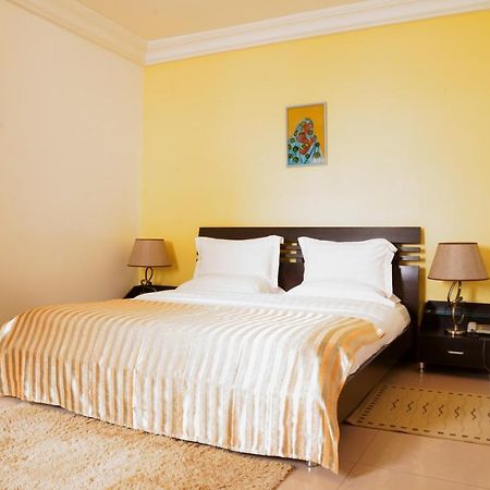 Le Feto Hotel Dakar Buitenkant foto