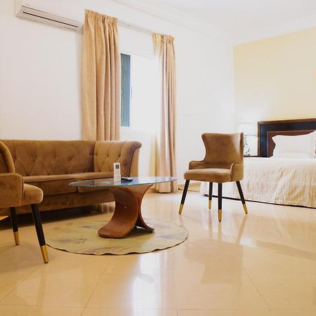 Le Feto Hotel Dakar Buitenkant foto