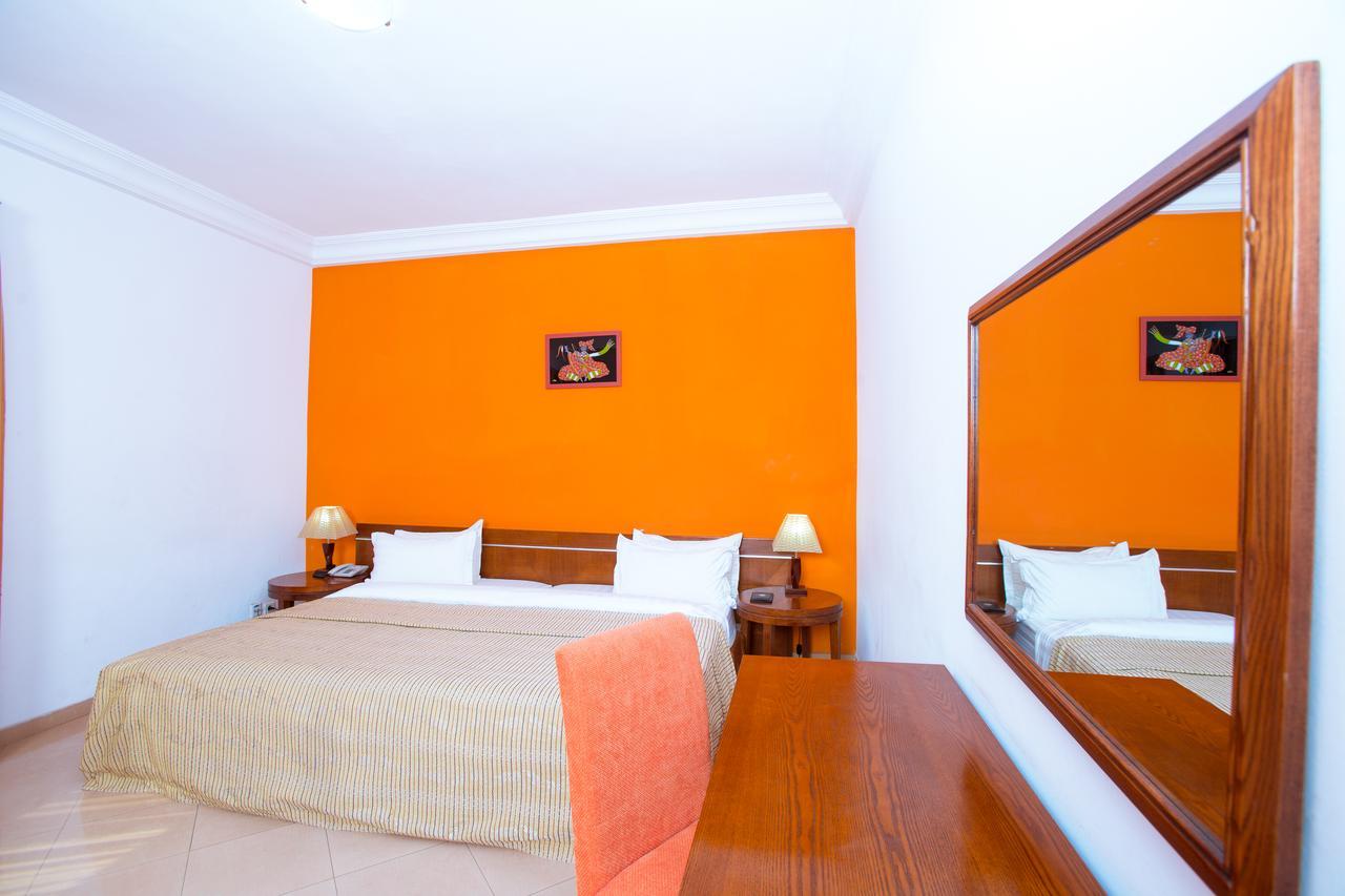 Le Feto Hotel Dakar Buitenkant foto